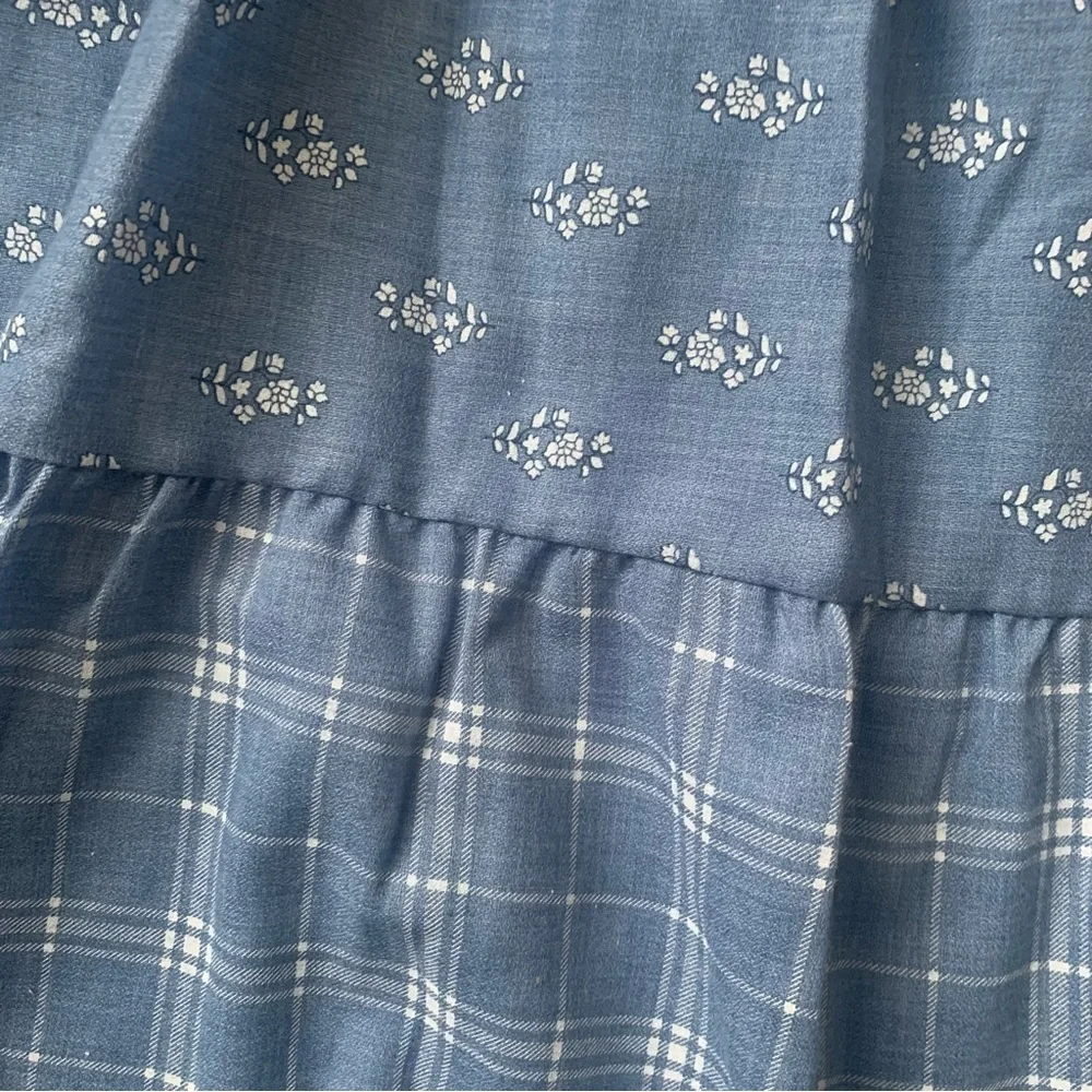 Boutique new with tags plaid and floral print ruffle tunic top size small - Picture 6 of 6